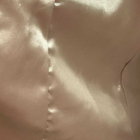 Merona Tan Trench Coat with Classic Design and Water-Resistant Fabric - Picture 7 of 8